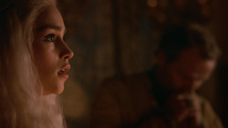 extant_GameOfThrones_2x05-TheGhostOfHarrenhal_5371