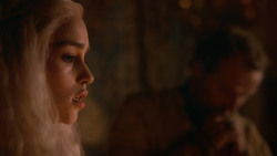 extant_GameOfThrones_2x05-TheGhostOfHarrenhal_5372