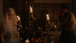 extant_GameOfThrones_2x05-TheGhostOfHarrenhal_5382