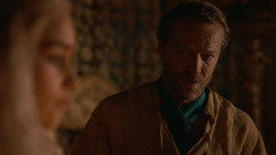 extant_GameOfThrones_2x05-TheGhostOfHarrenhal_5402
