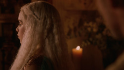 extant_GameOfThrones_2x05-TheGhostOfHarrenhal_5424