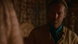 extant_GameOfThrones_2x05-TheGhostOfHarrenhal_5427