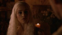 extant_GameOfThrones_2x05-TheGhostOfHarrenhal_5431