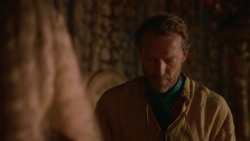 extant_GameOfThrones_2x05-TheGhostOfHarrenhal_5440
