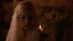 extant_GameOfThrones_2x05-TheGhostOfHarrenhal_5455