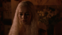 extant_GameOfThrones_2x05-TheGhostOfHarrenhal_5457