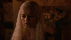 extant_GameOfThrones_2x05-TheGhostOfHarrenhal_5458