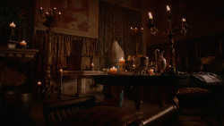 extant_GameOfThrones_2x05-TheGhostOfHarrenhal_5463