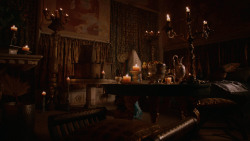 extant_GameOfThrones_2x05-TheGhostOfHarrenhal_5464