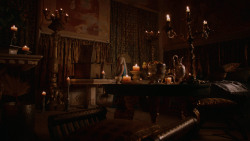 extant_GameOfThrones_2x05-TheGhostOfHarrenhal_5469