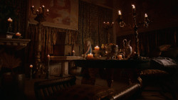 extant_GameOfThrones_2x05-TheGhostOfHarrenhal_5471