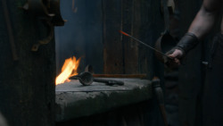 extant_GameOfThrones_2x05-TheGhostOfHarrenhal_5476
