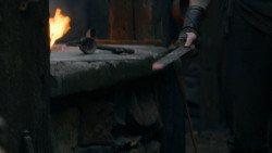 extant_GameOfThrones_2x05-TheGhostOfHarrenhal_5477