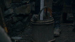 extant_GameOfThrones_2x05-TheGhostOfHarrenhal_5480