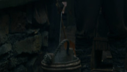 extant_GameOfThrones_2x05-TheGhostOfHarrenhal_5485