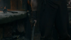 extant_GameOfThrones_2x05-TheGhostOfHarrenhal_5486