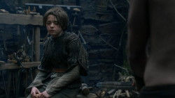 extant_GameOfThrones_2x05-TheGhostOfHarrenhal_5511