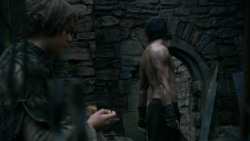 extant_GameOfThrones_2x05-TheGhostOfHarrenhal_5519