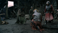 extant_GameOfThrones_2x05-TheGhostOfHarrenhal_5541