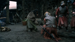 extant_GameOfThrones_2x05-TheGhostOfHarrenhal_5542