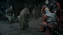 extant_GameOfThrones_2x05-TheGhostOfHarrenhal_5546