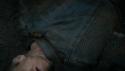 extant_GameOfThrones_2x05-TheGhostOfHarrenhal_5557