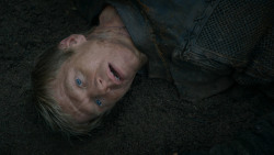 extant_GameOfThrones_2x05-TheGhostOfHarrenhal_5561