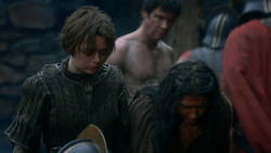 extant_GameOfThrones_2x05-TheGhostOfHarrenhal_5562