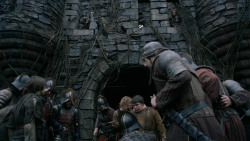 extant_GameOfThrones_2x05-TheGhostOfHarrenhal_5566