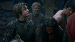 extant_GameOfThrones_2x05-TheGhostOfHarrenhal_5567