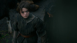 extant_GameOfThrones_2x05-TheGhostOfHarrenhal_5575