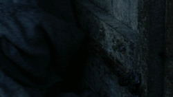 extant_GameOfThrones_2x06-TheOldGodsAndTheNew_0007