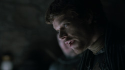 extant_GameOfThrones_2x06-TheOldGodsAndTheNew_0100