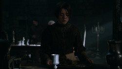 extant_GameOfThrones_2x06-TheOldGodsAndTheNew_1427