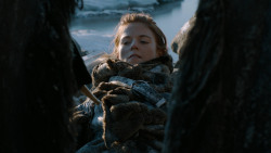 extant_GameOfThrones_2x06-TheOldGodsAndTheNew_1935