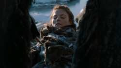 extant_GameOfThrones_2x06-TheOldGodsAndTheNew_1937