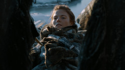 extant_GameOfThrones_2x06-TheOldGodsAndTheNew_1939