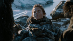 extant_GameOfThrones_2x06-TheOldGodsAndTheNew_2011