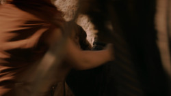 extant_GameOfThrones_2x06-TheOldGodsAndTheNew_2708