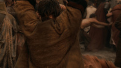 extant_GameOfThrones_2x06-TheOldGodsAndTheNew_3021