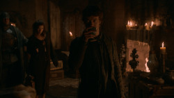extant_GameOfThrones_2x06-TheOldGodsAndTheNew_4915