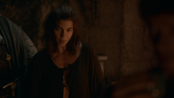 extant_GameOfThrones_2x06-TheOldGodsAndTheNew_4958
