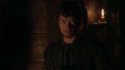 extant_GameOfThrones_2x06-TheOldGodsAndTheNew_5011