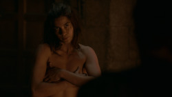 extant_GameOfThrones_2x06-TheOldGodsAndTheNew_5055