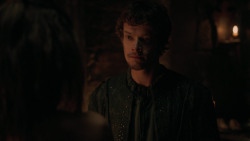 extant_GameOfThrones_2x06-TheOldGodsAndTheNew_5068