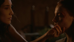 extant_GameOfThrones_2x06-TheOldGodsAndTheNew_5112