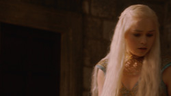 extant_GameOfThrones_2x06-TheOldGodsAndTheNew_5466