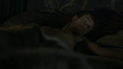 extant_GameOfThrones_2x07-AManWithoutHonor_0013