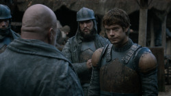 extant_GameOfThrones_2x07-AManWithoutHonor_0031