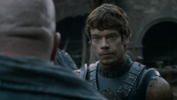 extant_GameOfThrones_2x07-AManWithoutHonor_0045